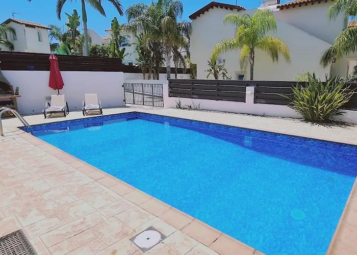 Sunny Bay * Protarász